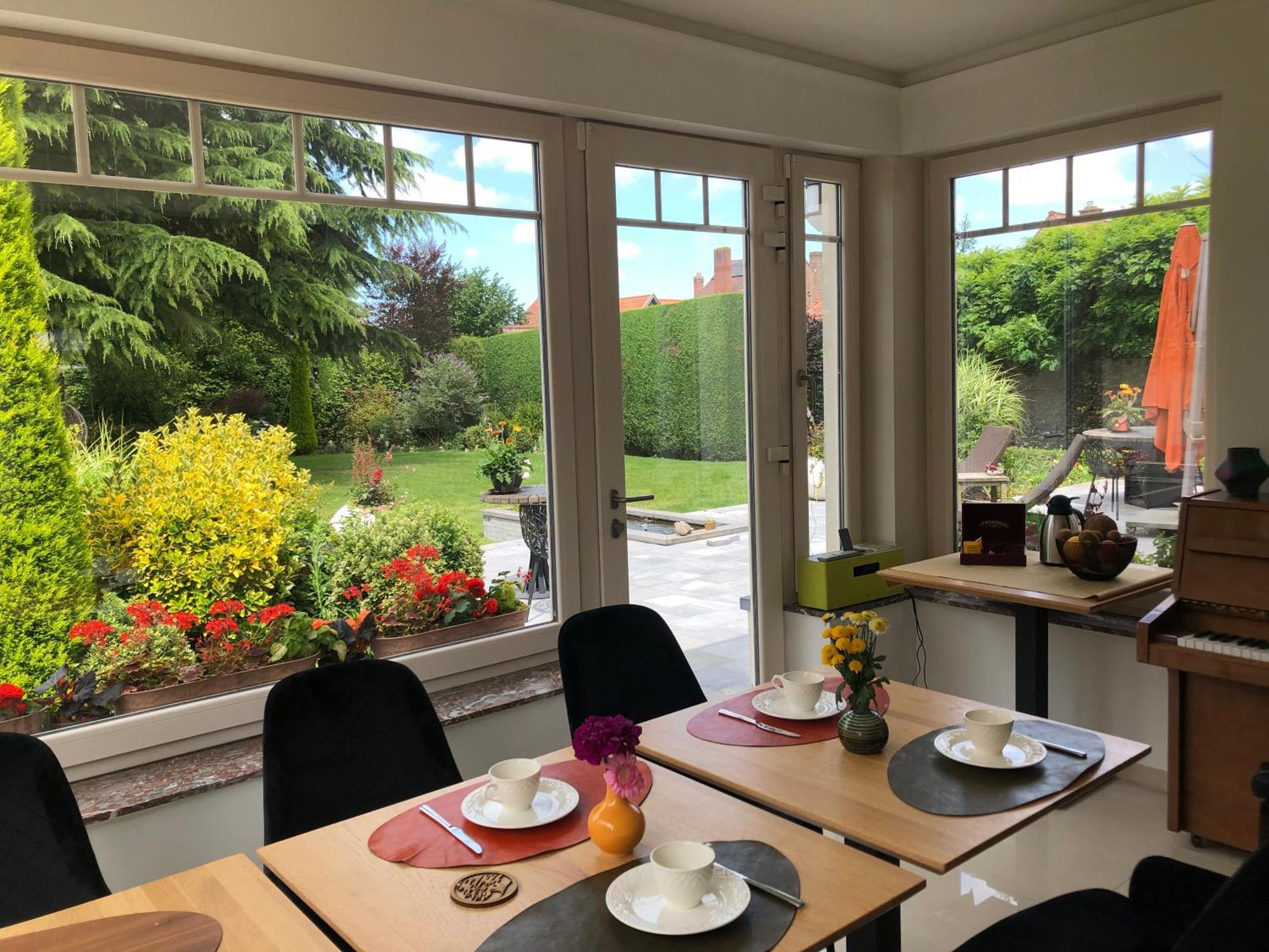 Cedrus Bed & Breakfast Jabbeke  Ngoại thất bức ảnh